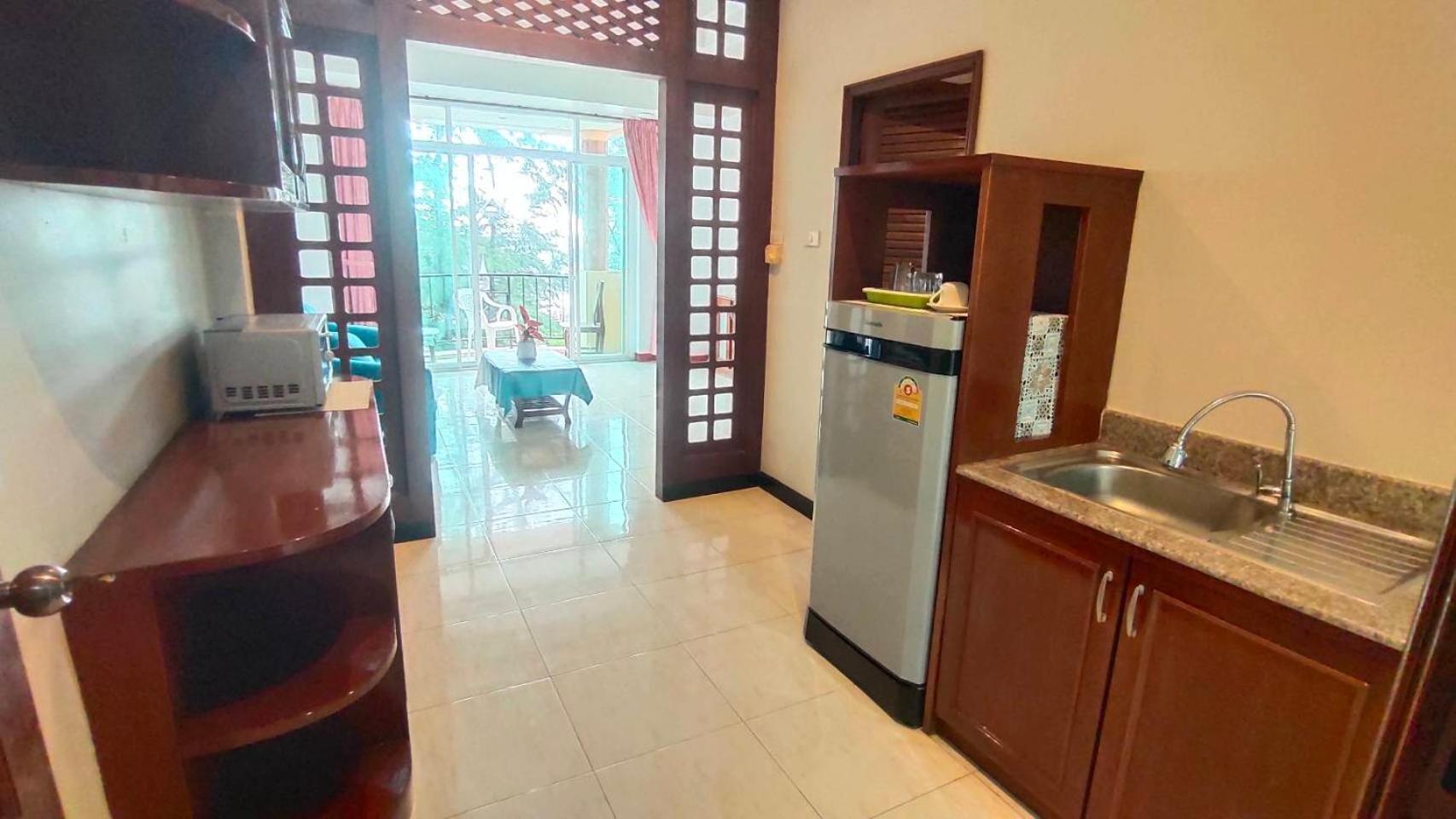 Phadee Apartment Karon ภายนอก รูปภาพ